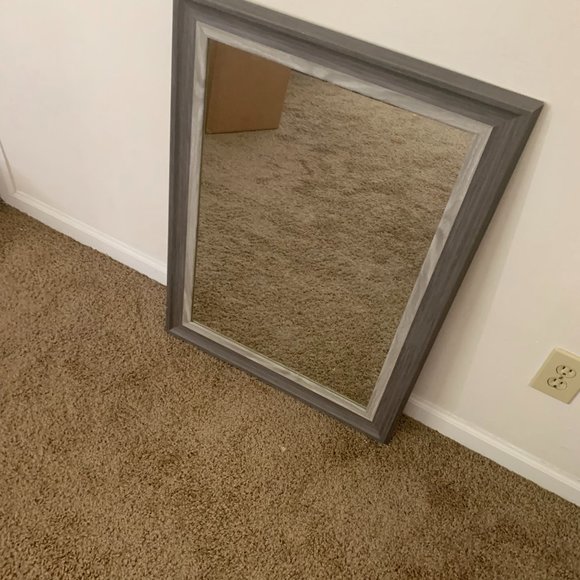 Mirror - Picture 2 of 2